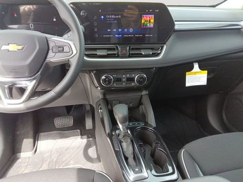 New 2026 Chevrolet TrailBlazer LT w/ Convenience Package AWD/4WD image 15