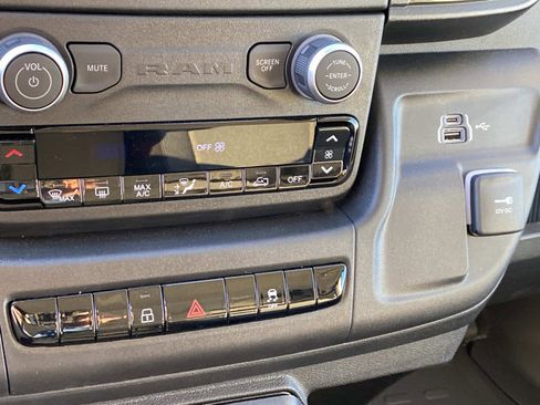 New 2026 RAM ProMaster 2500 w/ Convenience Group image 10