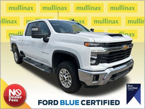 Used 2025 Chevrolet Silverado 2500 LT w/ Convenience Package AWD/4WD image 1