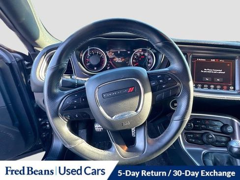 Used 2018 Dodge Challenger R/T image 12
