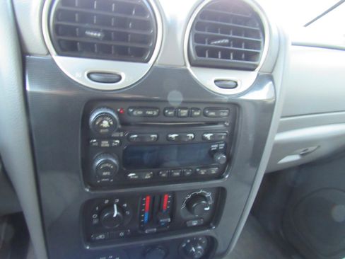 Used 2006 GMC Envoy XL SLE image 29