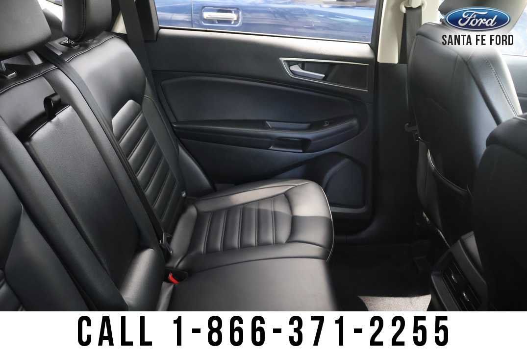 Used 2024 Ford Edge SEL AWD/4WD image 12