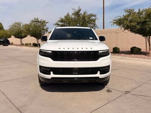 Certified 2023 Jeep Wagoneer Series II AWD/4WD image 3