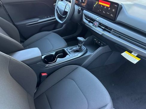 New 2026 Kia K4 FWD image 17