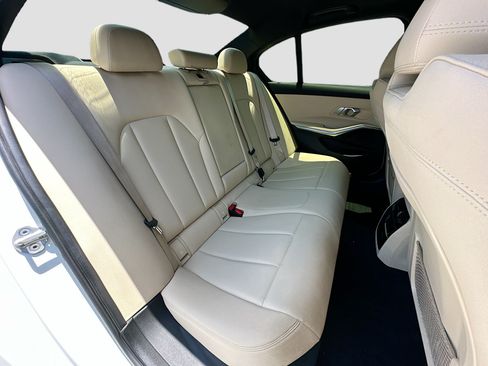Used 2021 BMW 330i Sedan w/ Premium Package RWD image 28