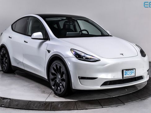 Used 2022 Tesla Model Y Performance image 1