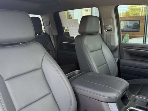 Used 2026 GMC Sierra 1500 SLT w/ SLT Convenience Package AWD/4WD image 52