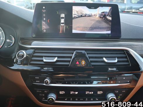 Used 2018 BMW 540i xDrive w/ Premium Package image 22