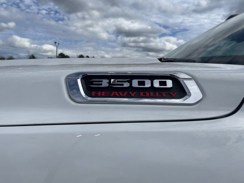 New 2025 RAM 3500 Tradesman AWD/4WD image 12