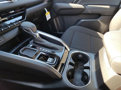 New 2026 GMC Canyon Elevation image 25