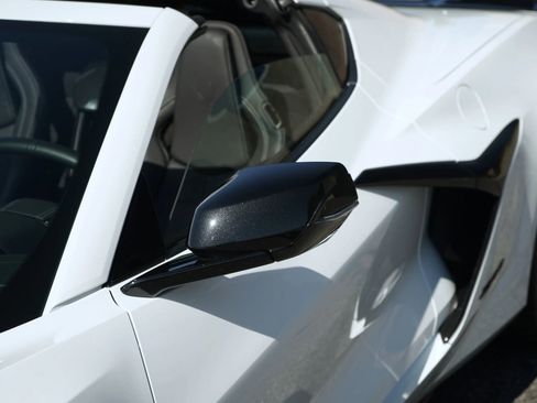 Used 2025 Chevrolet Corvette Z06 image 19