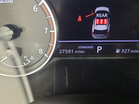 Used 2025 Nissan Rogue SV FWD image 9