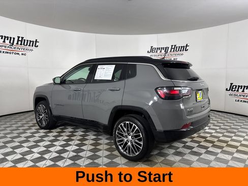 Used 2022 Jeep Compass Limited w/ Elite Group AWD/4WD image 8