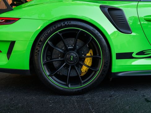 Used 2019 Porsche 911 GT3 RS image 11