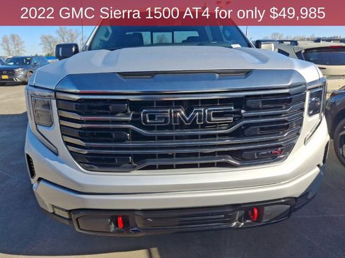 Used 2022 GMC Sierra 1500 AT4 w/ AT4 Preferred Package image 3