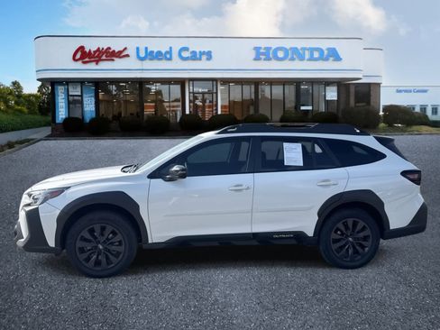 Used 2023 Subaru Outback Onyx Edition XT image 2