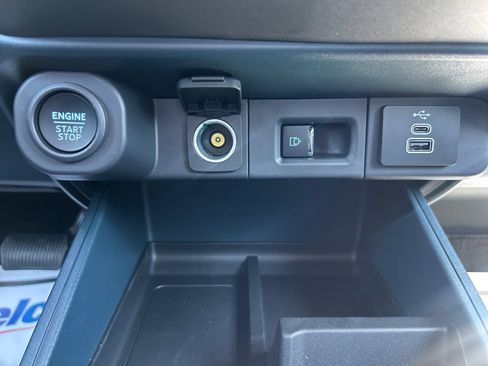 New 2026 Ford Maverick Lariat w/ Black Appearance Package AWD/4WD image 19