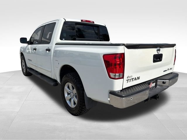 Used 2014 Nissan Titan SV w/ SV Value Truck Package AWD/4WD image 5