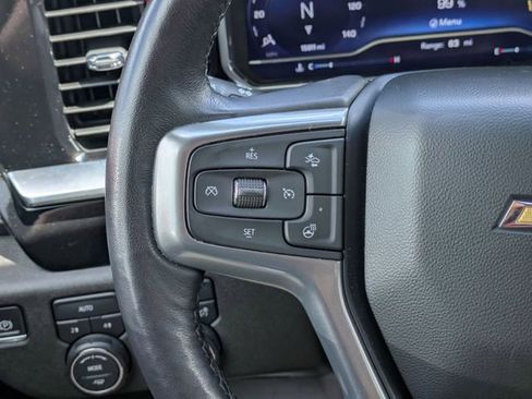 Used 2022 Chevrolet Silverado 1500 LT AWD/4WD image 16