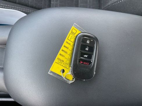 Certified 2025 Honda HR-V LX image 28