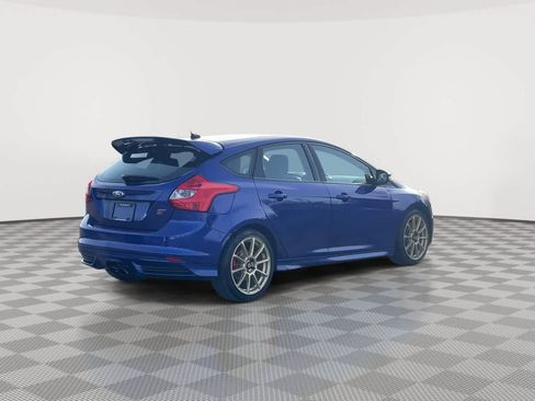 Used 2014 Ford Focus ST w/ Equipment Group 201A image 8