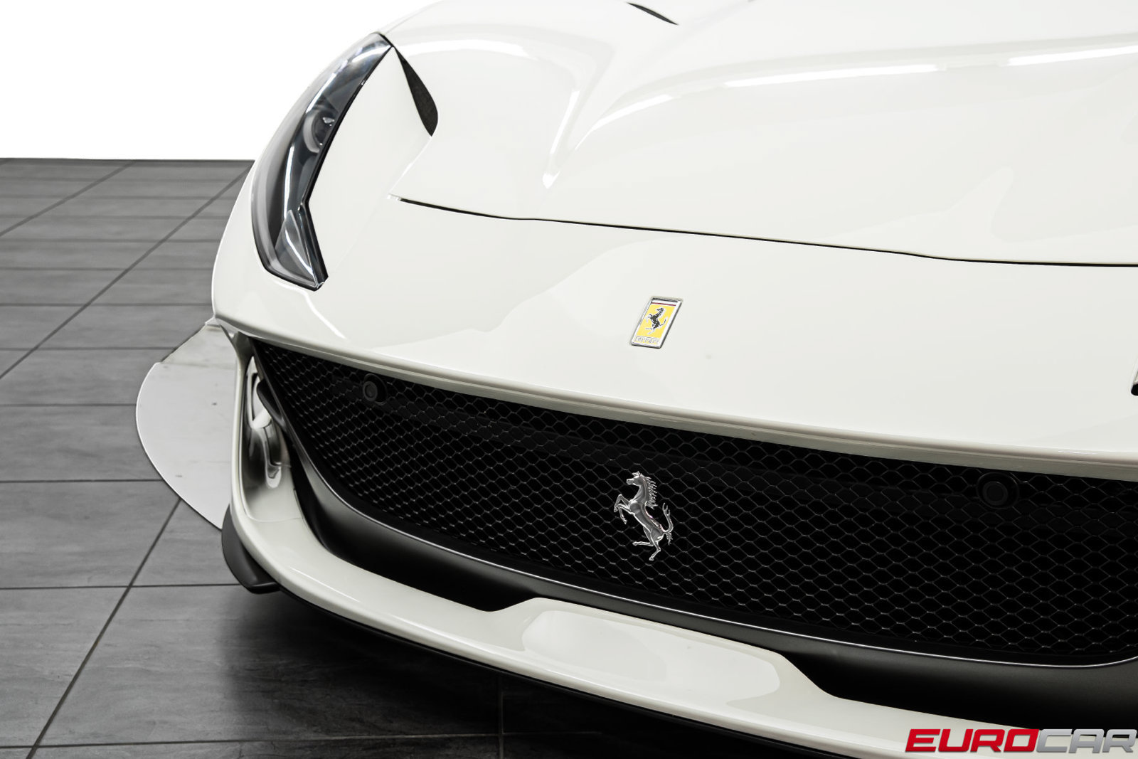 Used 2020 Ferrari 812 Superfast RWD image 11