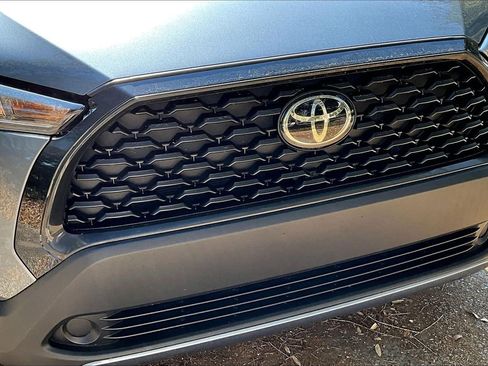 Used 2024 Toyota Corolla Cross L image 30