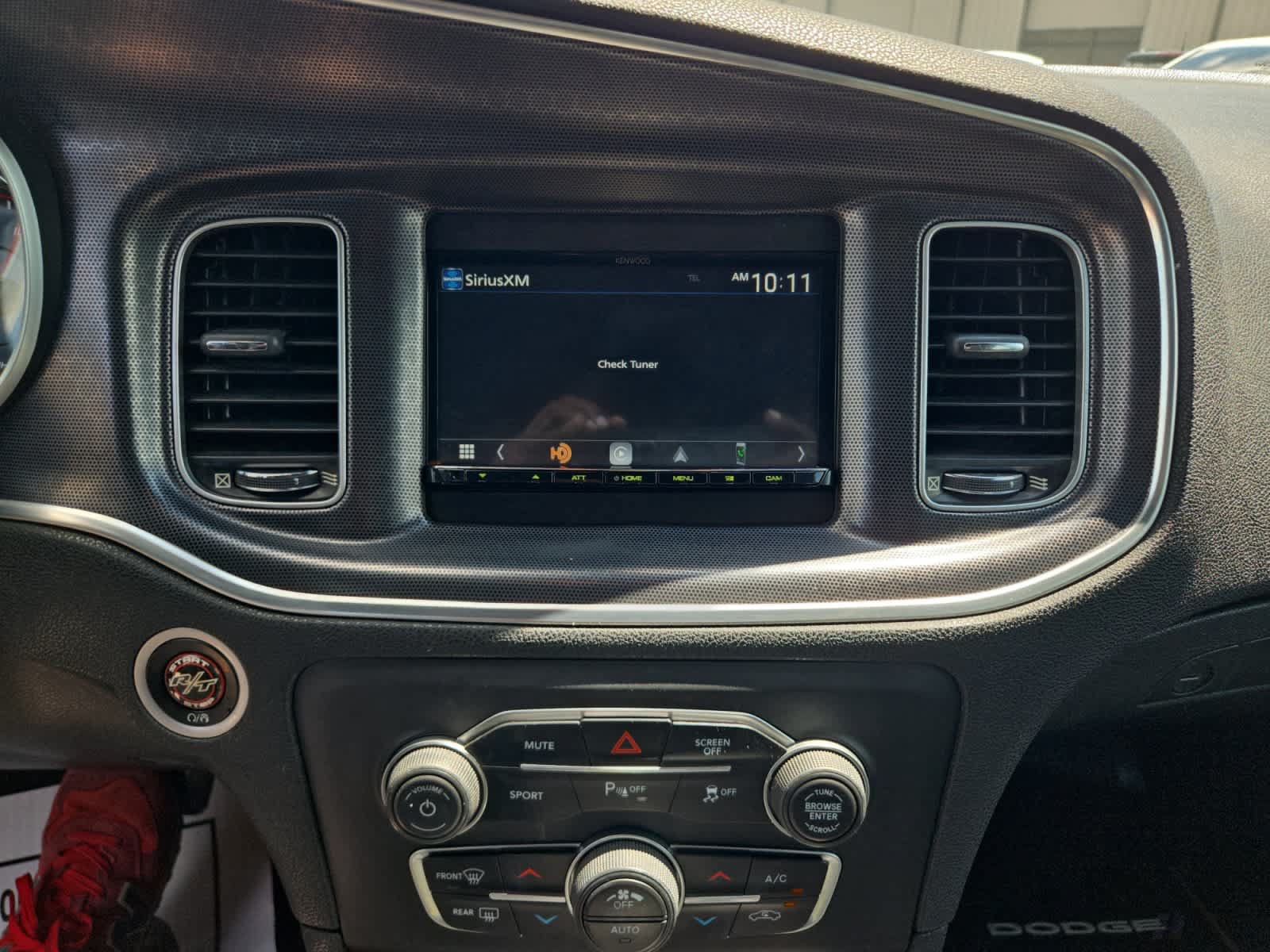 Used 2018 Dodge Charger R/T RWD image 16