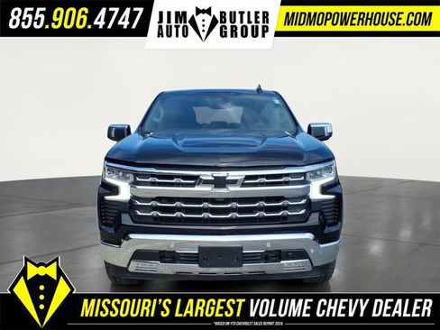 Used 2023 Chevrolet Silverado 1500 LTZ w/ Z71 Off-Road Package image 9