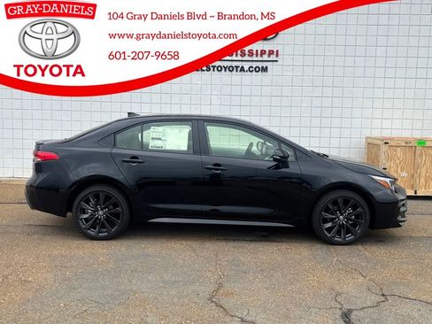 New 2026 Toyota Corolla SE image 1