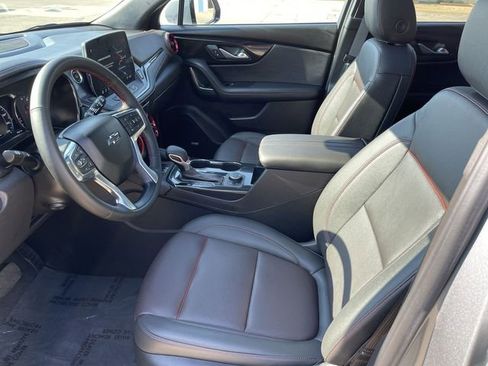 Used 2024 Chevrolet Blazer RS w/ Enhanced Convenience Package AWD/4WD image 11