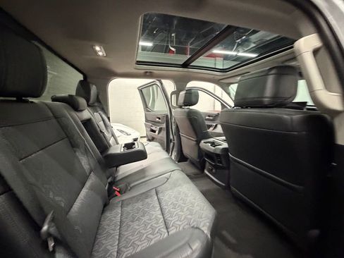 Used 2024 Toyota Tundra Limited AWD/4WD image 30