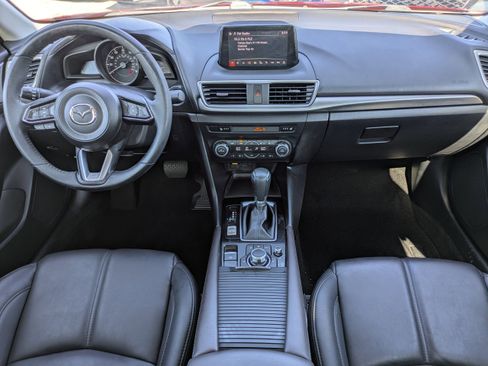Used 2018 MAZDA MAZDA3 Touring image 17