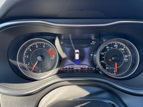 Used 2020 Jeep Cherokee Trailhawk w/ Comfort/Convenience Group image 29