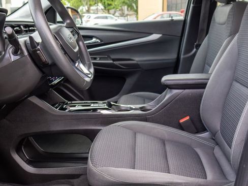 Used 2023 Chevrolet Bolt EUV LT FWD image 15