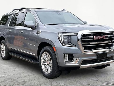 Used 2021 GMC Yukon XL SLT w/ SLT Luxury Plus Package image 1