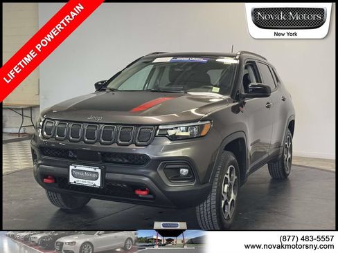 Used 2022 Jeep Compass Trailhawk w/ Trailhawk Elite Group AWD/4WD image 4