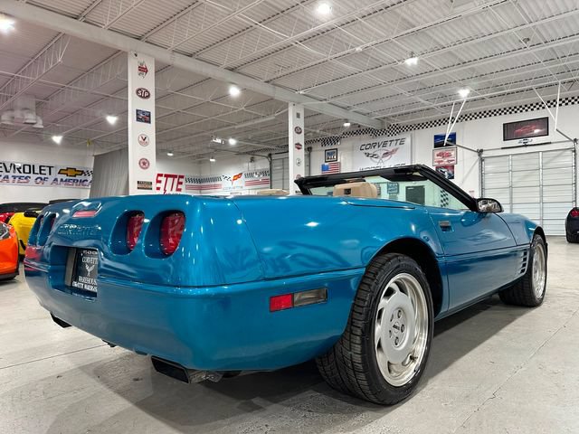 Used 1992 Chevrolet Corvette Convertible RWD image 3
