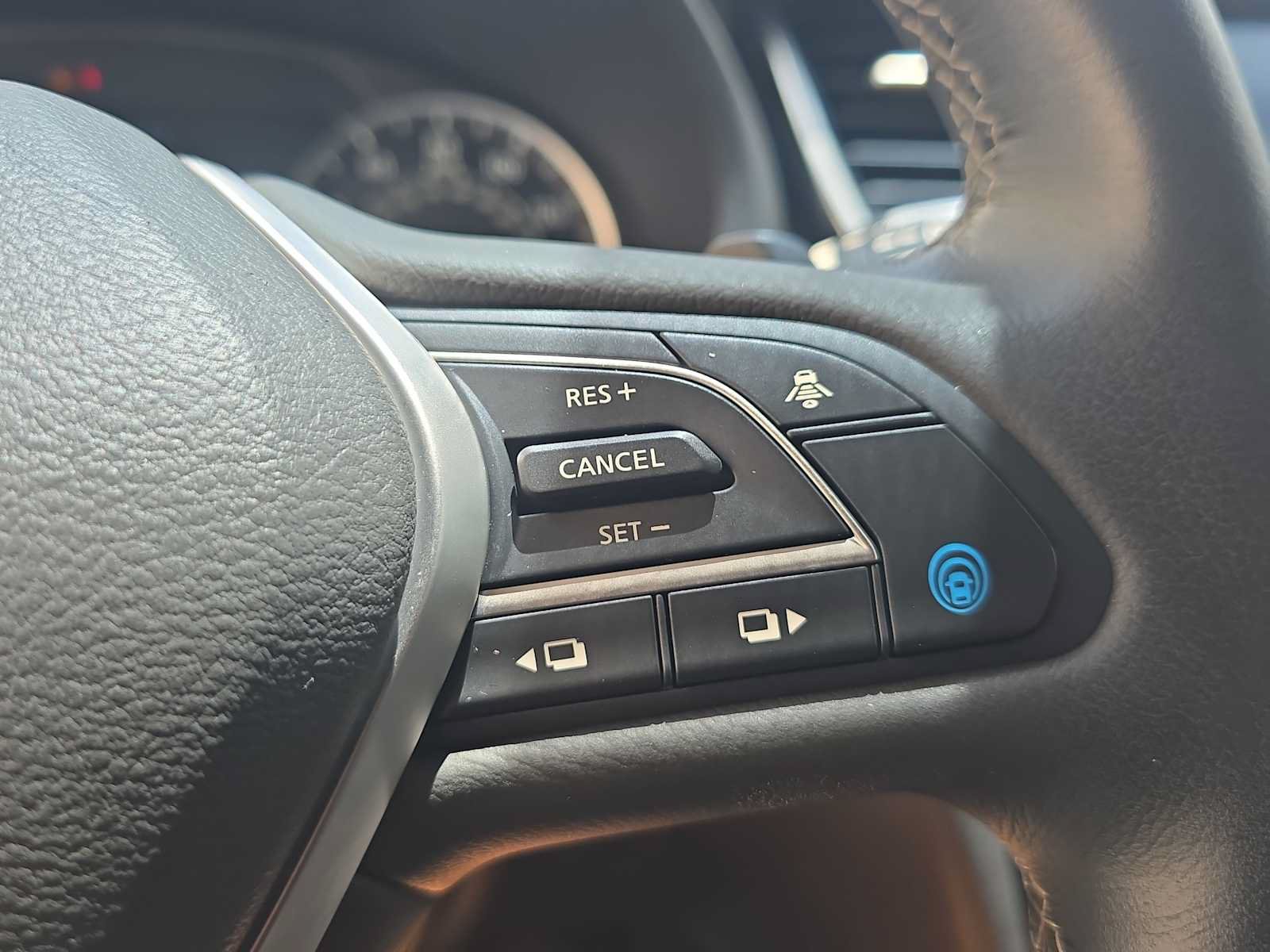 Certified 2025 INFINITI QX50 Luxe AWD/4WD image 21