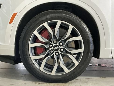 Used 2023 Cadillac XT6 Sport AWD/4WD image 13