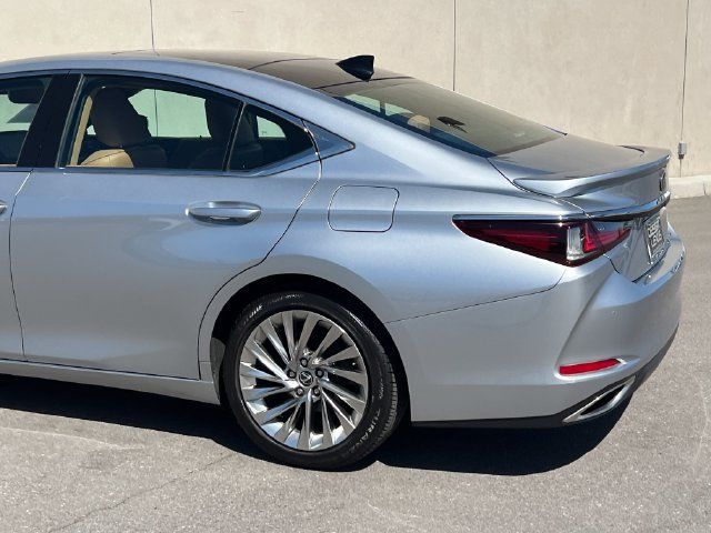 Used 2023 Lexus ES 350 w/ Accessory Package (Z1) FWD image 7