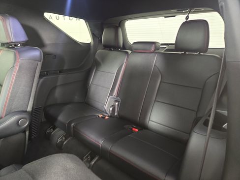 Certified 2025 Chevrolet Traverse RS w/ LPO, Floor Liner Package image 13