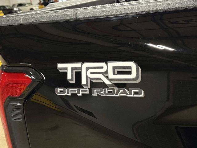 Certified 2025 Toyota Tacoma TRD Off-Road w/ TRD Off Road Upgrade Package AWD/4WD image 27