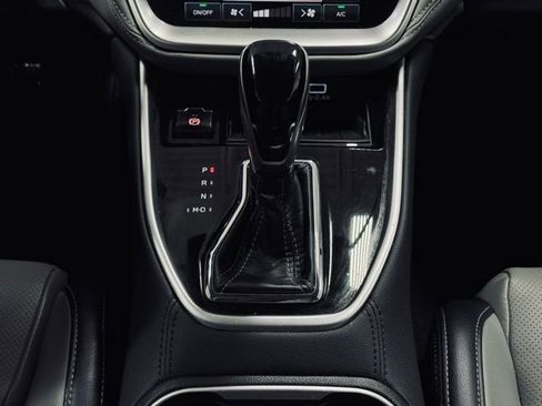 Used 2023 Subaru Outback Limited image 32