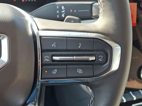 Used 2024 GMC Acadia Denali image 38