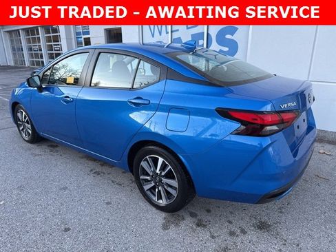 Used 2023 Nissan Versa SV image 5