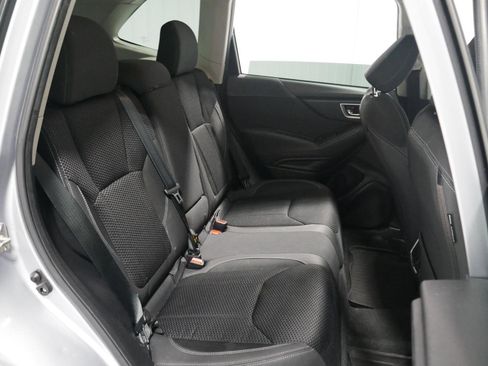 Used 2021 Subaru Forester Premium image 17