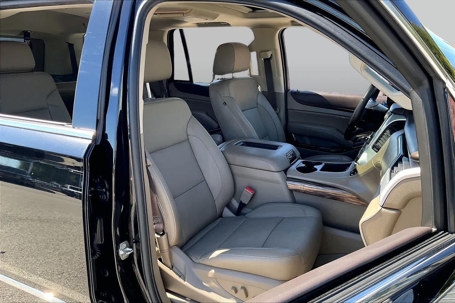 Used 2020 GMC Yukon SLT w/ Premium Edition RWD image 9