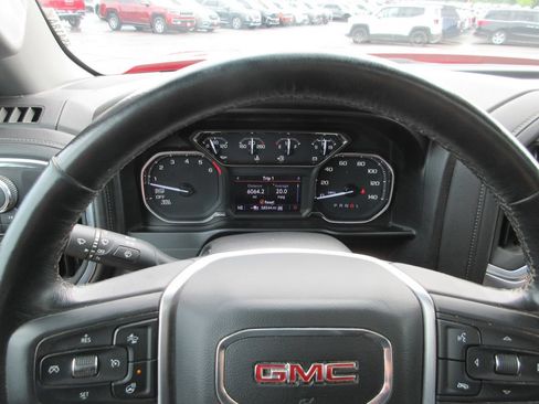 Used 2021 GMC Sierra 1500 SLT w/ SLT Premium Plus Package AWD/4WD image 36