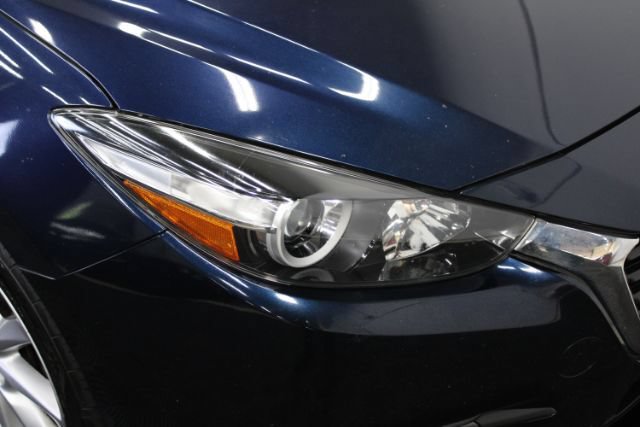 Used 2017 MAZDA MAZDA3 Touring FWD image 27
